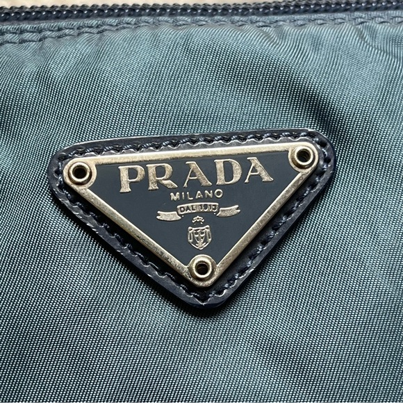 Authentic Prada large pouch cosmetic case - Picture 4 of 13